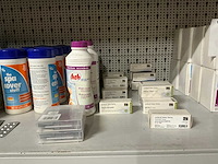 Partij onderhoudsmiddelen en toebehoren - afbeelding 3 van  11