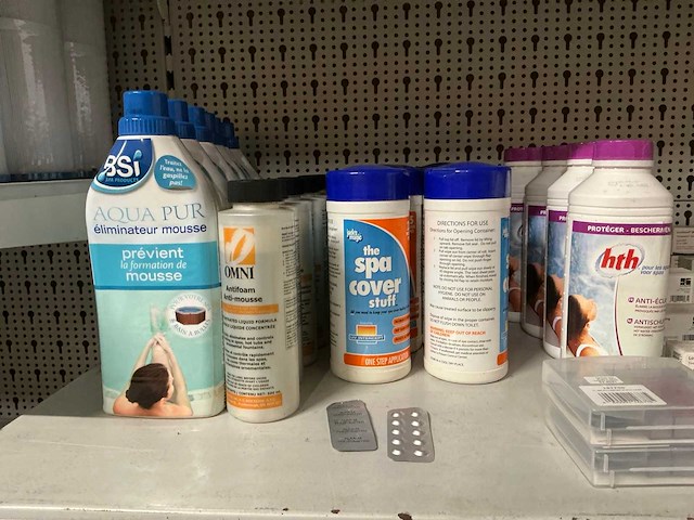 Partij onderhoudsmiddelen en toebehoren - afbeelding 4 van  11