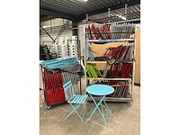 Partij opklapbare bistrostoelen en bistrotafels - afbeelding 2 van  5