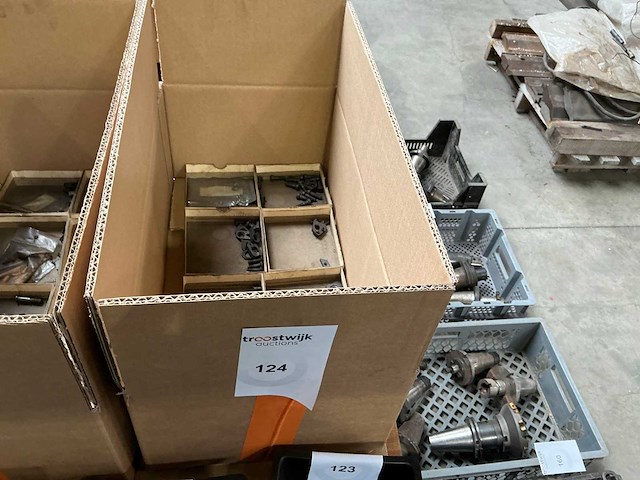 Partij opspan- en klemmateriaal - afbeelding 2 van  5