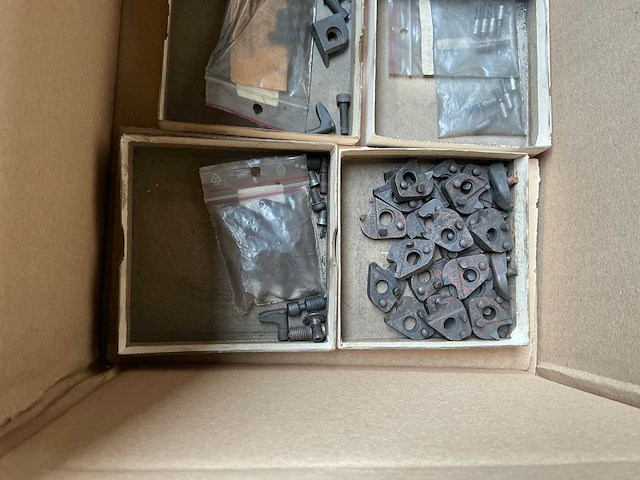 Partij opspan- en klemmateriaal - afbeelding 2 van  5