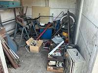 Partij oude machines (berging 3) - afbeelding 4 van  4