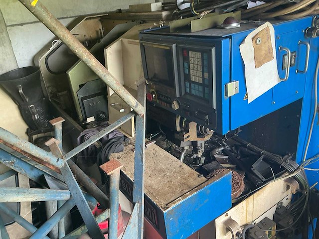 Partij oude machines (berging 3) - afbeelding 3 van  11