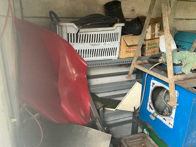 Partij oude machines (berging 3) - afbeelding 9 van  11