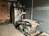 Partij oude machines dienend als schroot - afbeelding 1 van  6