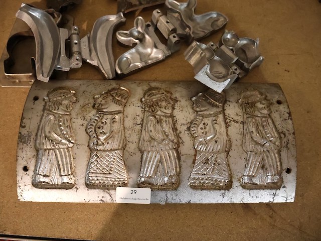 Partij oude mallen - afbeelding 2 van  6