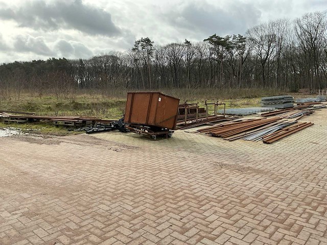 Partij oude metalen - afbeelding 1 van  31