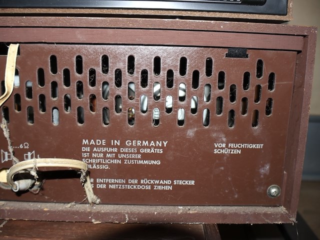 Partij oude radio's - afbeelding 10 van  10