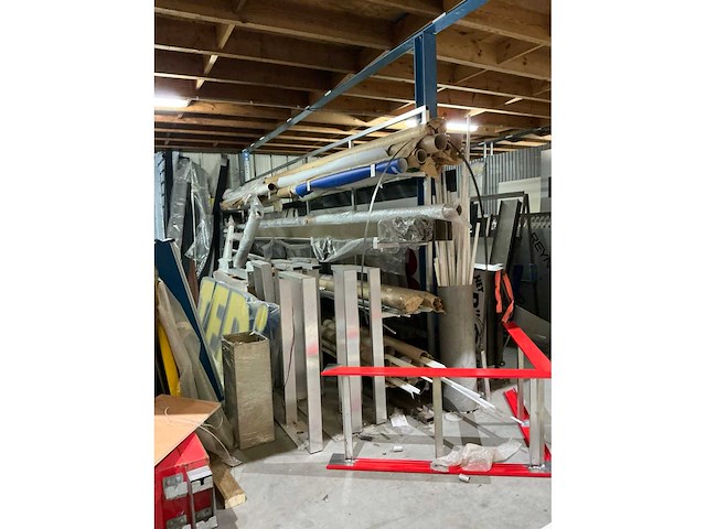 Partij oude reclameborden, alu profielen en diversen - afbeelding 12 van  18