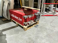 Partij oude reclameborden, alu profielen en diversen - afbeelding 13 van  18