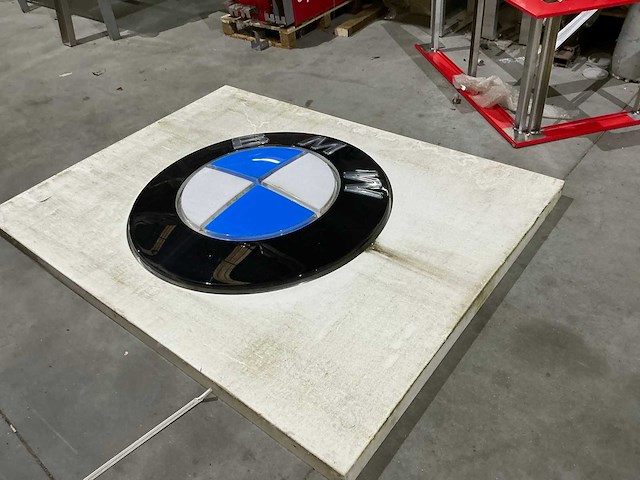 Partij oude reclameborden, alu profielen en diversen - afbeelding 17 van  18