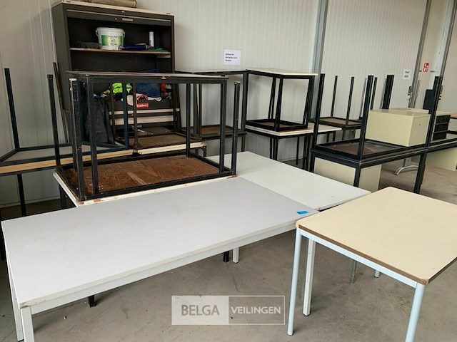 Partij oude tafels - afbeelding 4 van  4