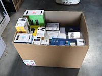 Partij oude telefonie - afbeelding 1 van  6
