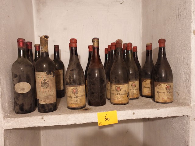 Partij oude wijnflessen - afbeelding 1 van  7