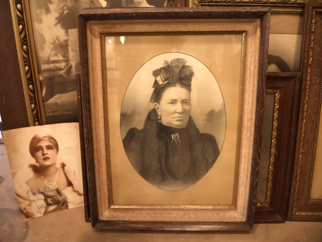 Partij oude zwart wit famillie foto's plm8 - afbeelding 5 van  10