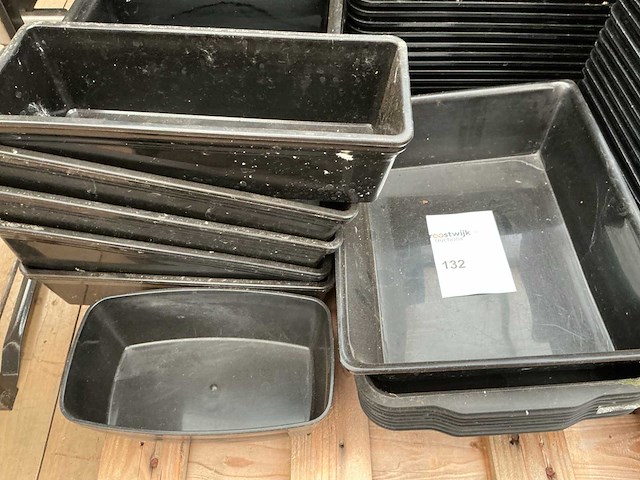 Partij oven bakplaatjes en bakken - afbeelding 2 van  2