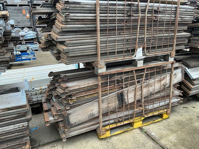 Partij pallet omkadering,inclusief stapejuk - afbeelding 1 van  1