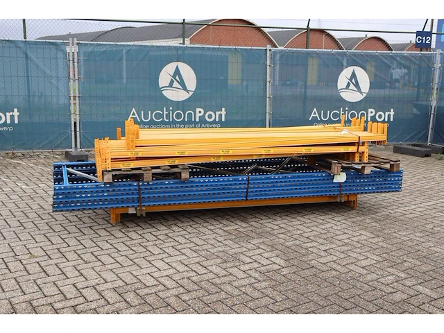 Partij palletstellingen met staanderframes en draagbalken - afbeelding 1 van  1