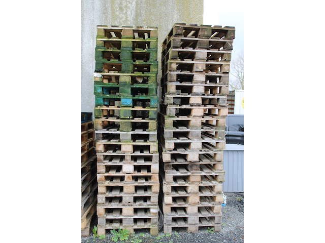 Partij palletten - afbeelding 1 van  1