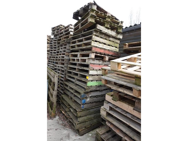 Partij palletten - afbeelding 1 van  2