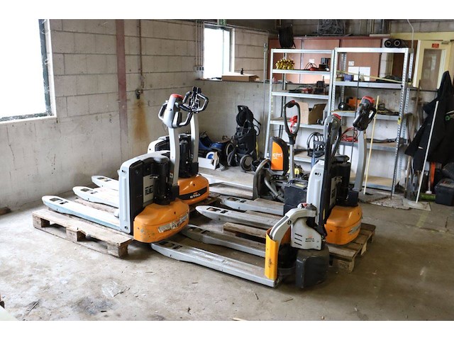 Partij palletwagens still elektrisch 1500kg - 5 stuks - afbeelding 1 van  1