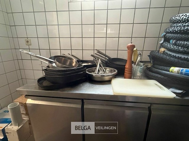 Partij pannen - afbeelding 2 van  8