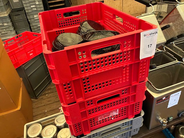 Partij pannetjes - afbeelding 1 van  4