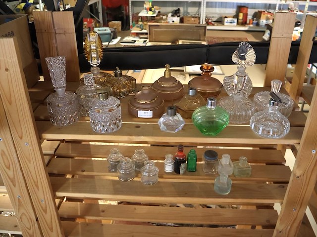 Partij parfum - afbeelding 2 van  8