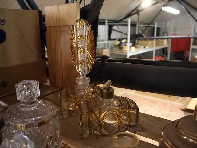 Partij parfum - afbeelding 4 van  8