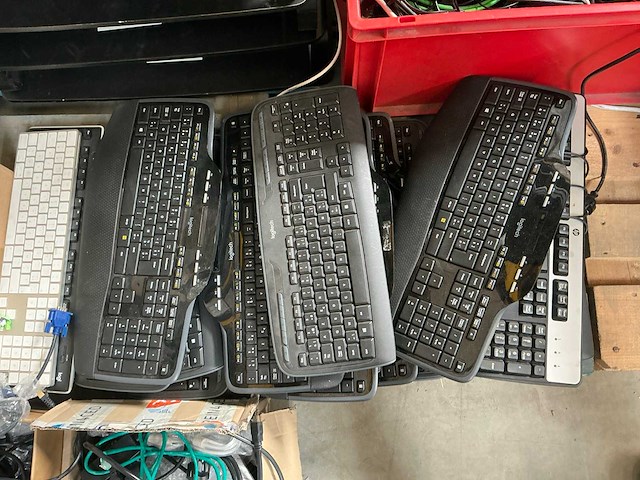 Partij partij diverse it-accessoires - afbeelding 7 van  8