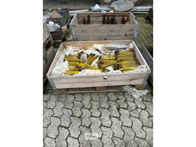 Partij pasbouten 10.9 – m42 - afbeelding 1 van  4
