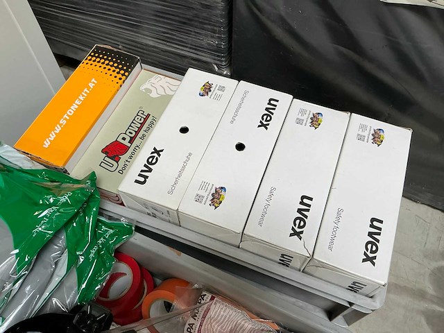 Partij pbm artikelen - afbeelding 18 van  21