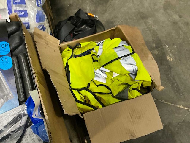 Partij pbm artikelen - afbeelding 7 van  8