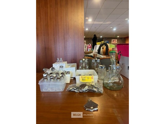 Partij peper + zoutvaatjes - afbeelding 1 van  6