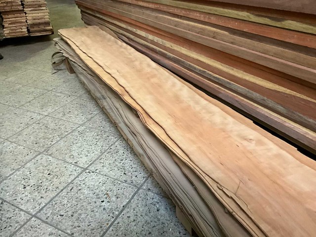 Partij perenhout fineer - afbeelding 2 van  4