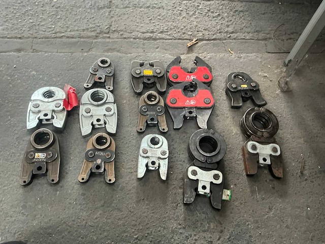 Partij persbekken (13x) - afbeelding 1 van  9