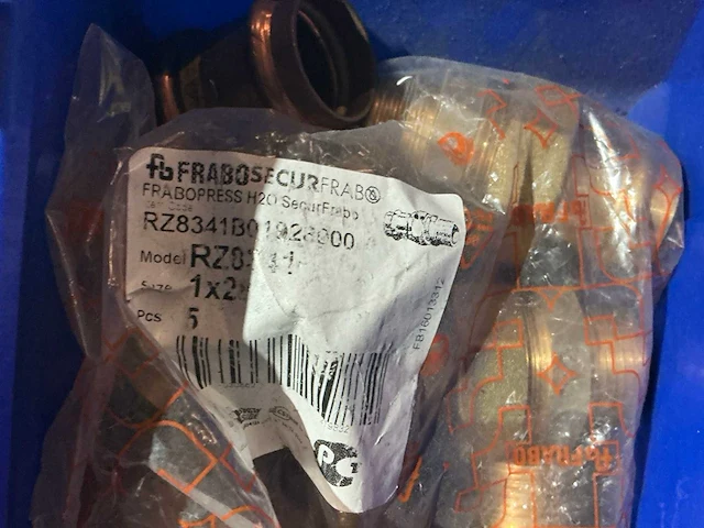 Partij persfittingen en leidingkoppelingen - afbeelding 7 van  10