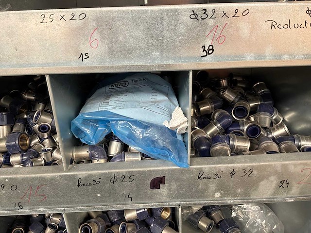 Partij persfittingen - afbeelding 6 van  38