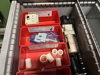Partij persluchtregeling, ventielen en meetcomponenten - afbeelding 42 van  218