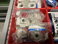 Partij persluchtregeling, ventielen en meetcomponenten - afbeelding 70 van  218