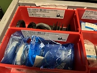 Partij persluchtregeling, ventielen en meetcomponenten - afbeelding 74 van  218