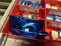 Partij persluchtregeling, ventielen en meetcomponenten - afbeelding 75 van  218