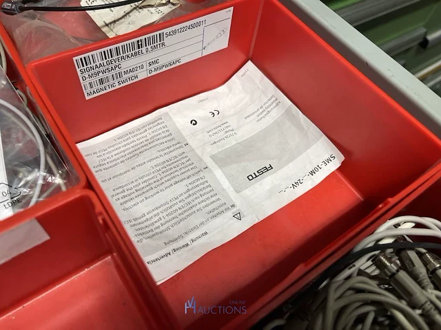 Partij persluchtregeling, ventielen en meetcomponenten - afbeelding 148 van  218