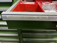 Partij persluchtregeling, ventielen en meetcomponenten - afbeelding 150 van  218