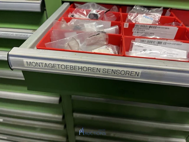 Partij persluchtregeling, ventielen en meetcomponenten - afbeelding 170 van  218