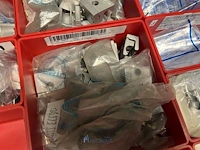 Partij persluchtregeling, ventielen en meetcomponenten - afbeelding 180 van  218