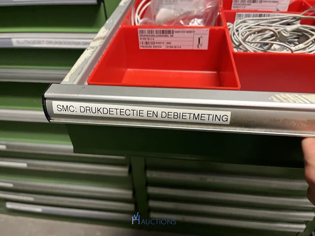 Partij persluchtregeling, ventielen en meetcomponenten - afbeelding 191 van  218