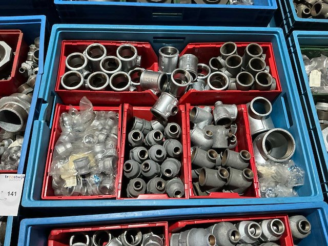 Partij pijpfitting materiaal - afbeelding 10 van  11