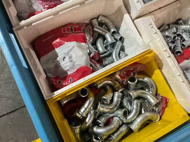 Partij pijpfitting materiaal - afbeelding 5 van  10