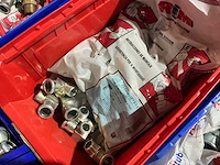 Partij pijpfitting materiaal - afbeelding 15 van  15